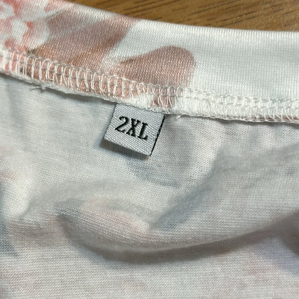 Lovely Muted Floral Tunic - Picture 4 of 4
